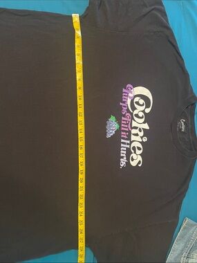 Black Short Sleeve Graphic Tee -